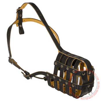Leather mesh dog muzzle lighweight