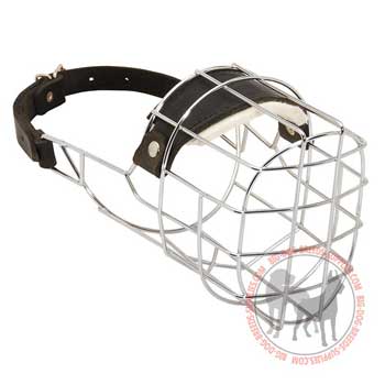 Metal dog muzzle with good air flow
